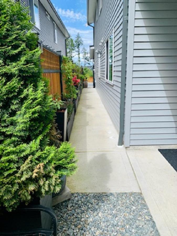 A Cozy Family Get Away Suite In South Nanaimo Eksteriør bilde